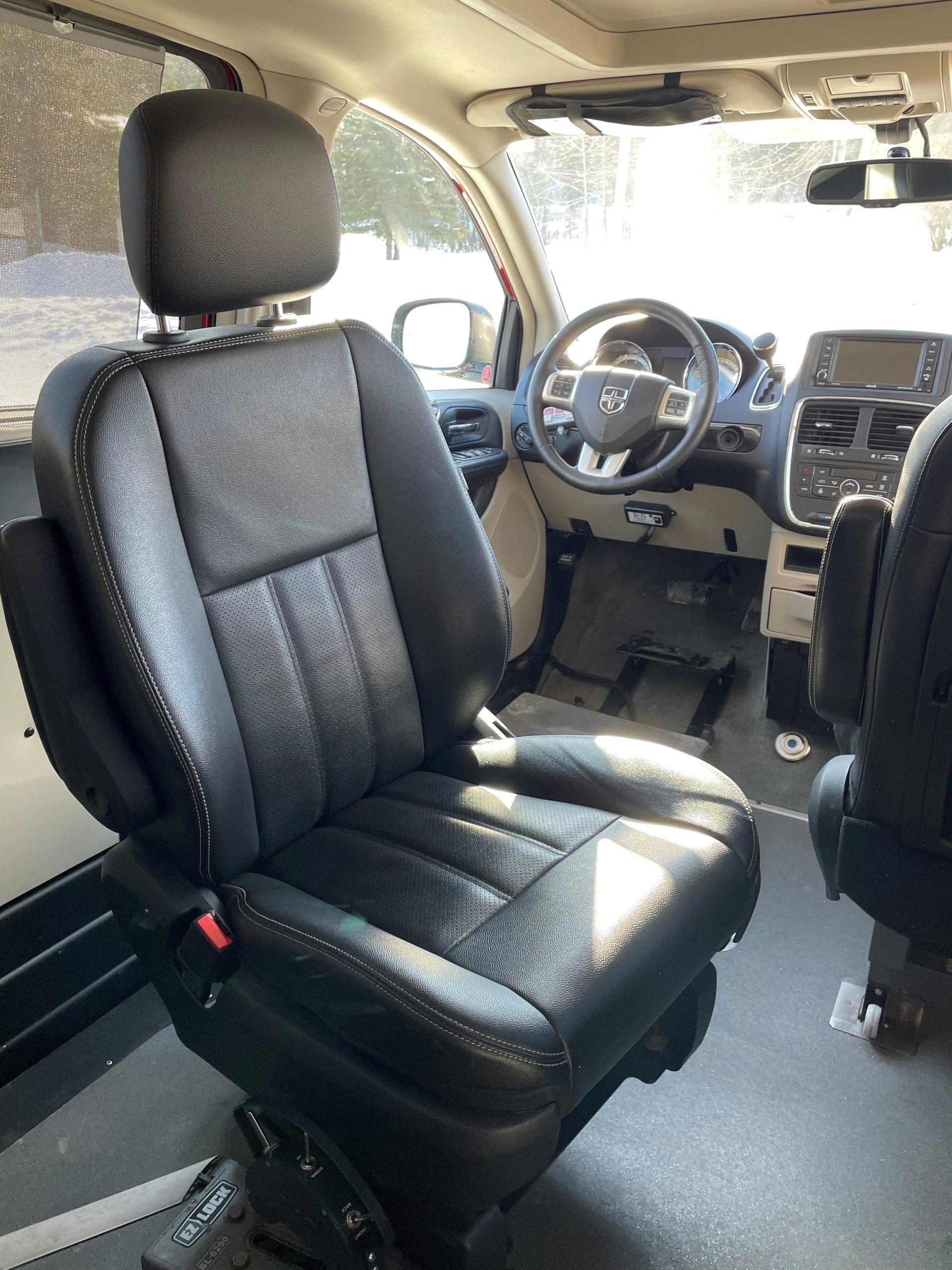 Dodge Caravan - Interior Driver Seat.jpg