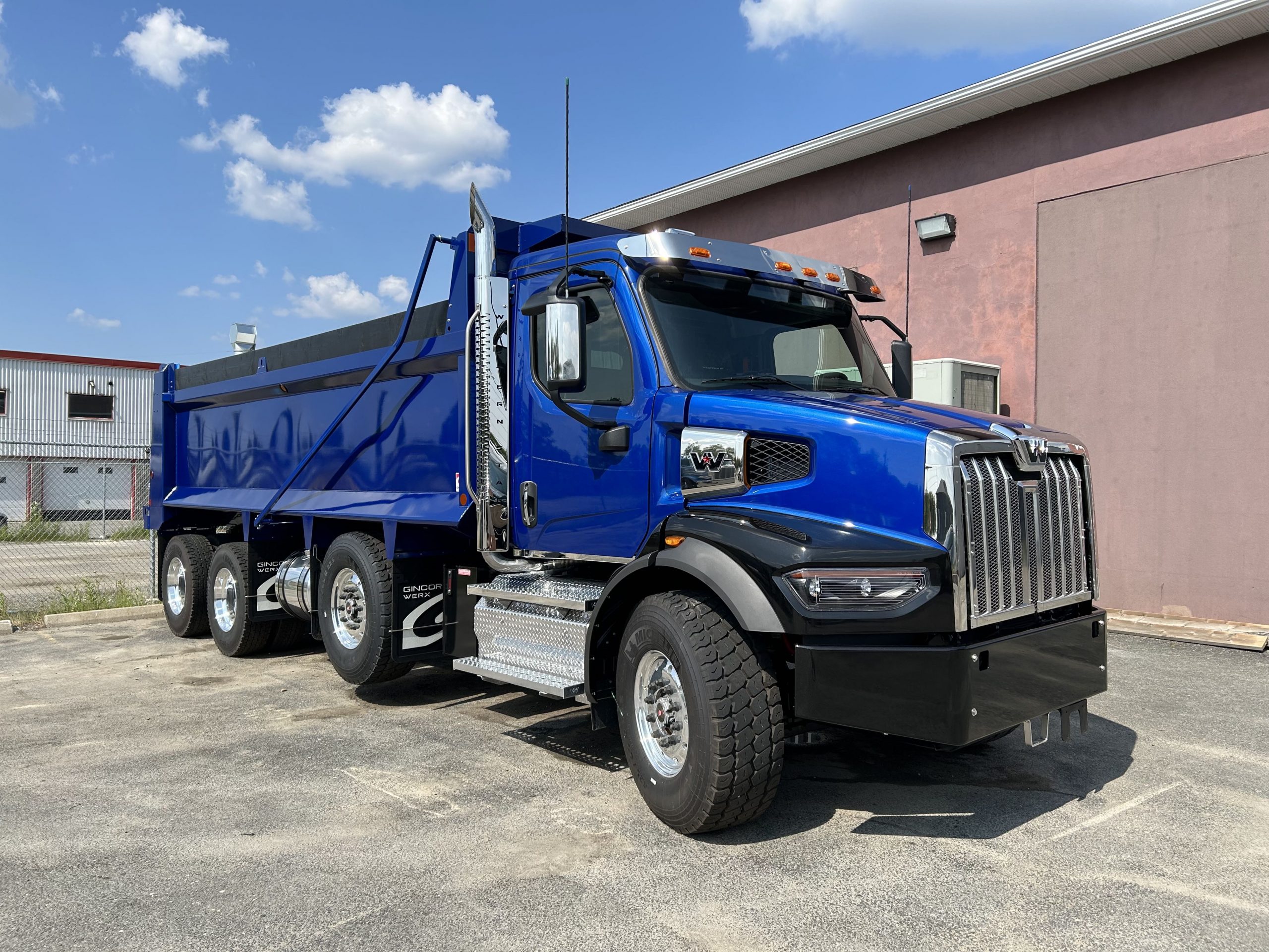 2024 Western Star 47X - Exterior Passenger Side View .jpeg