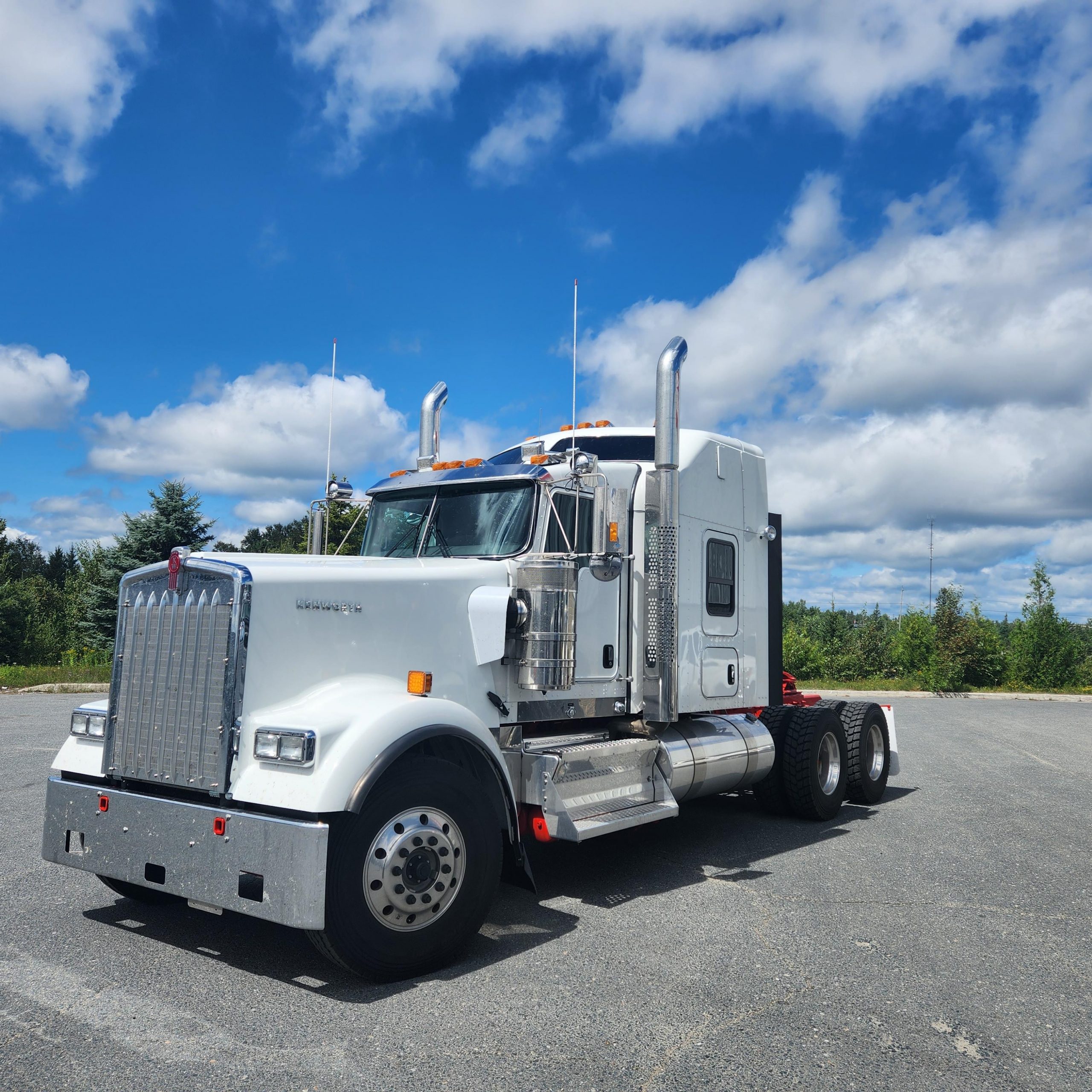 2024 Kenworth W9L - Driver Side - front View 1.jpg