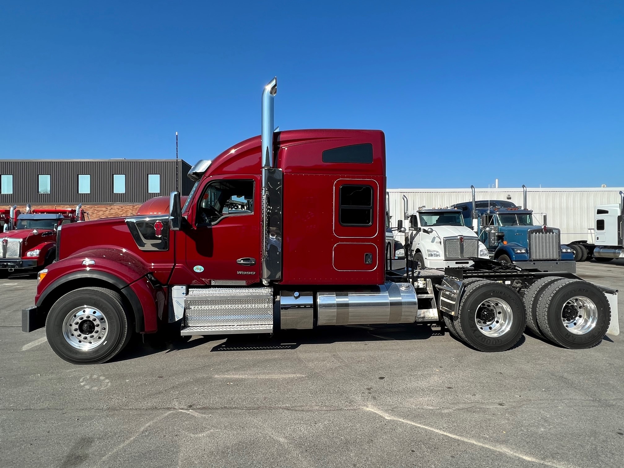 2024 Kenworth W990 I3098 Eagle Equipment