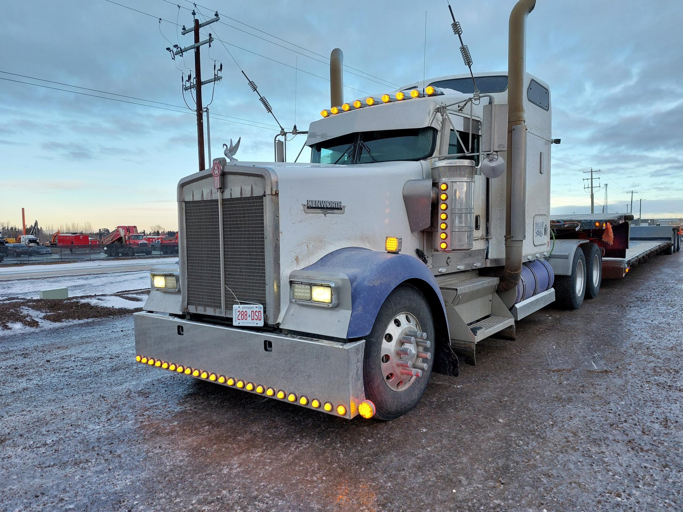 2004 Kenworth W9000 - Front.jpg