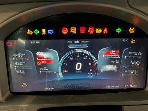 2024 KW W990 Tractor - Dash.jpg