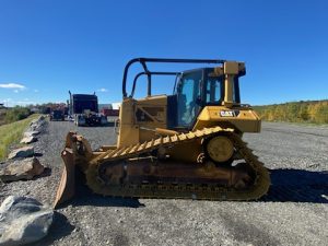 2007 CAT D6N LGP Dozer - I-3185 - Left Side.jpg