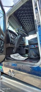 2020 Kenworth W900 - I-3135 - Driver Seat.jpg